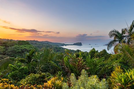 Sonnenuntergang im Manuel-Antonio-Nationalpark