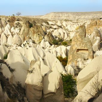 Tuffsteinlandschaft und Feenkamine in Kappadokien, Türkei
