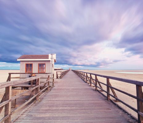 Steg am Strand in Sankt Peter Ording