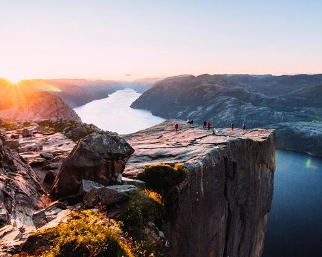 Zwischen Fjorden, Gletschern und spektakulären Panoramastraßen-0