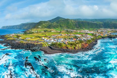Luftaufnahme von der Insel Sao Miguel