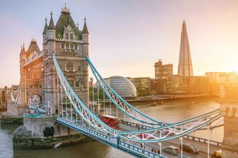 Die Tower Bridge in London
