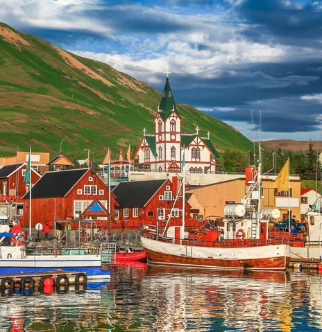 Hafen von Husavik in Island