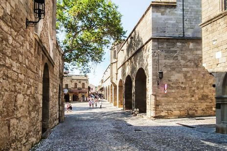 Straße in der Altstadt von Rhodos
