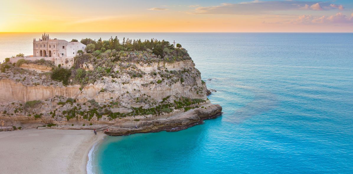 Blick auf Tropea in Italien