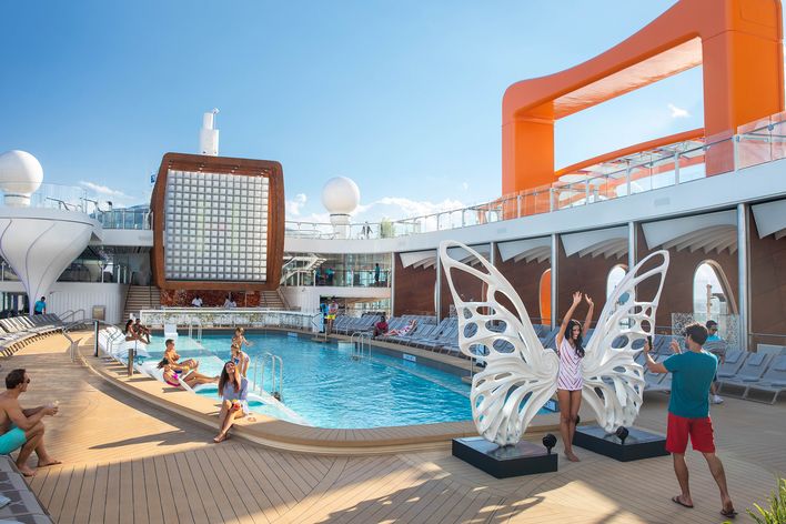 Celebrity Cruises Edge Pool