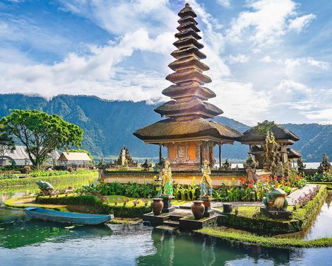 Von grünen Hügeln zu goldenen Stränden-3