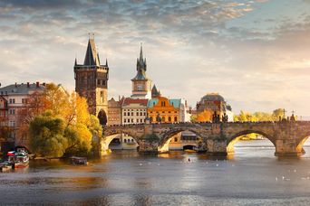 Prag mit Brücke