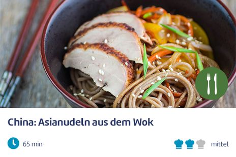 China: Asianudeln aus dem Wok