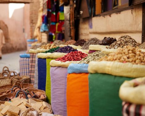 Zwischen Oasen, Kasbahs & bunten Souks