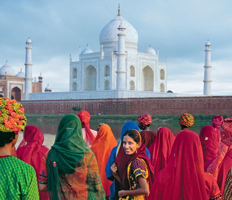 Gruppe vor Taj Mahal in Indien
