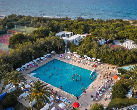 Erholungsurlaub im Hotel Meditur Village in Carovigno inkl. Mietwagen-3