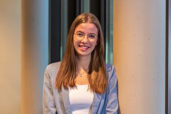 Porträt der Mitarbeiterin Julia Jäger