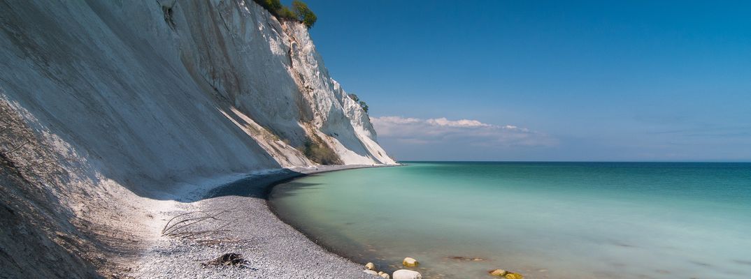 Weiße Kreidefelsen an der Küste von Møns Klint, Dänemark