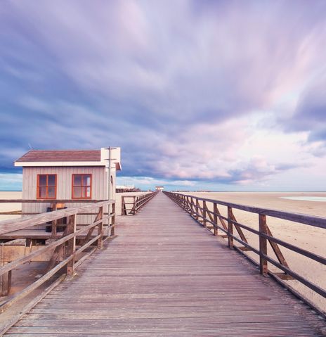Seebrücke am Nordseestrand