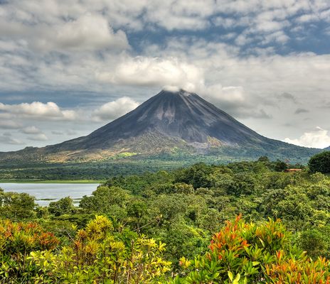 Landschaft mit Vulkan Costa Rica