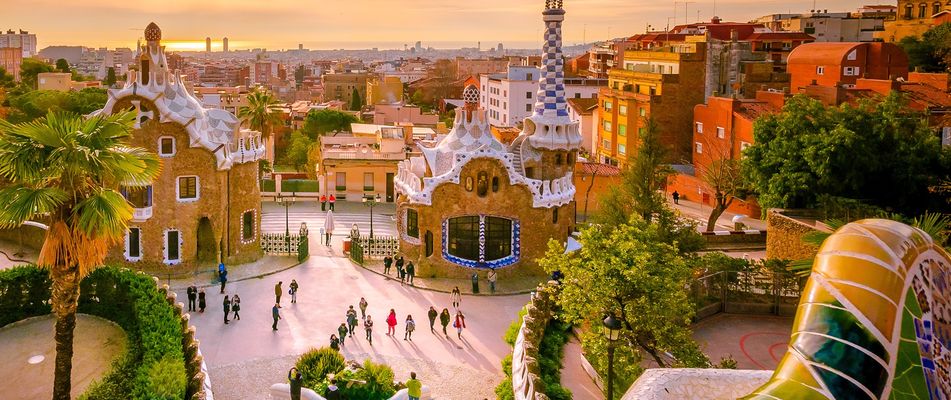 Barcelona Blick auf Gaudi Häuser