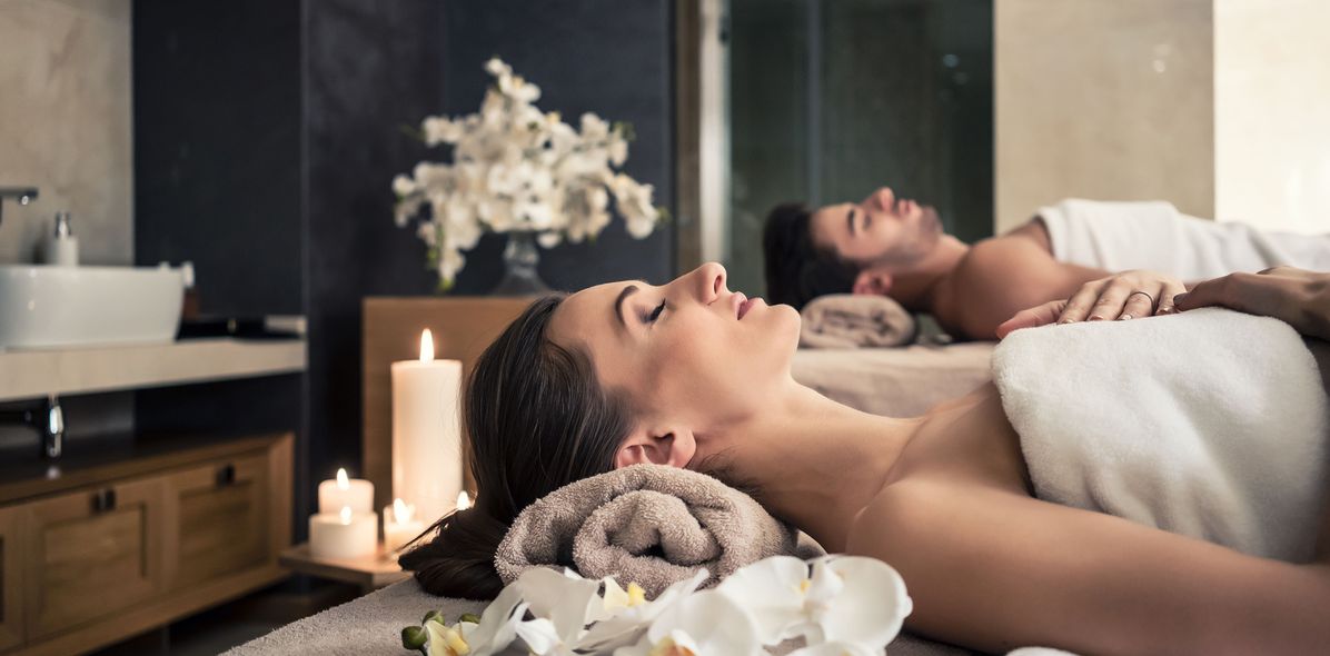 Paar bei einer Massage