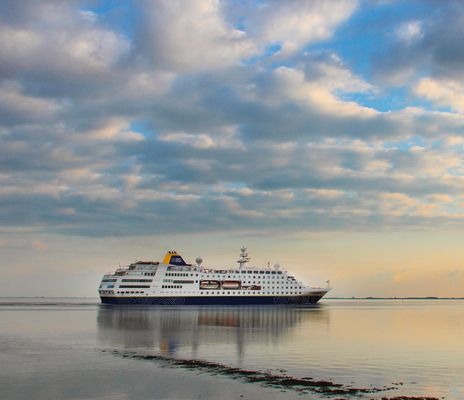 Plantours Kreuzfahrtschiff MS Hamburg