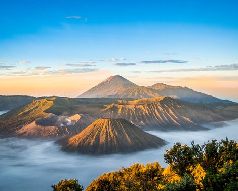 Magische Momente zwischen Borobudur und Bromo Vulkan