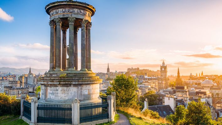 Blick auf Edinburgh in Schottland