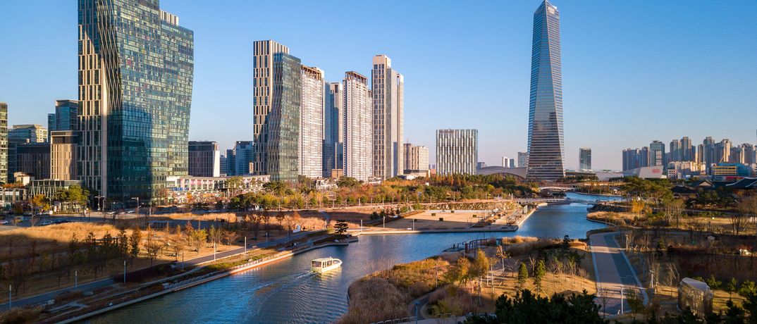 Die Skyline von der  Stadt Incheon in Südkorea