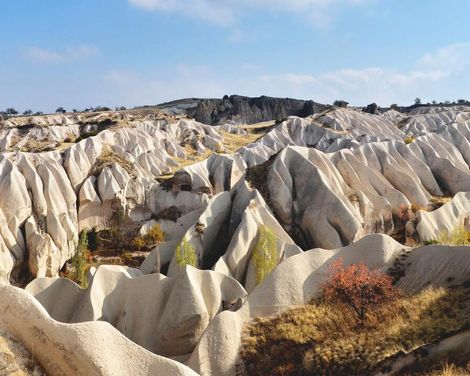 Zwischen Feenkaminen, Tälern und Küstenflair