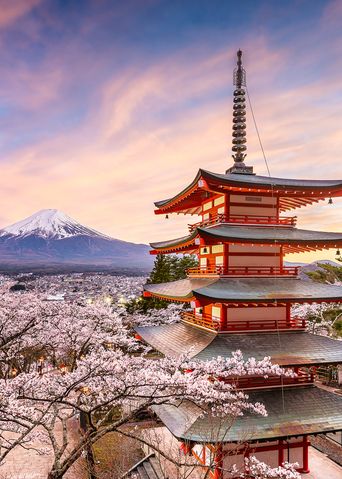 Chureito-Pagode mit Blick auf den Fuji in Japan