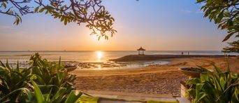 Strand in Sanur bei Sonnenuntergang