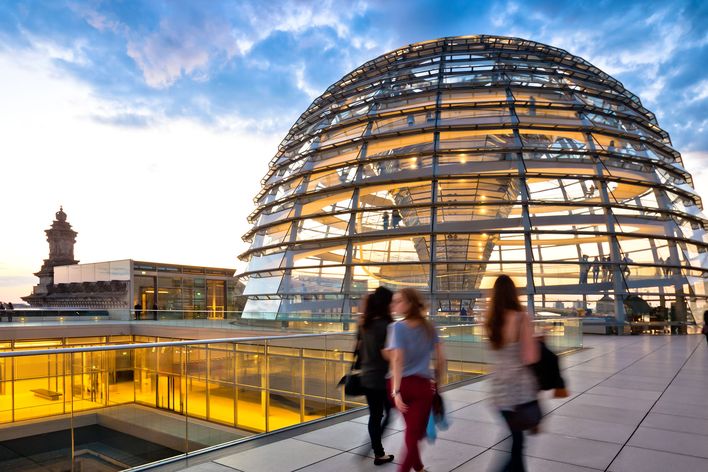 Kuppel auf dem Reichstagsgebäude in Berlin, Deutschland