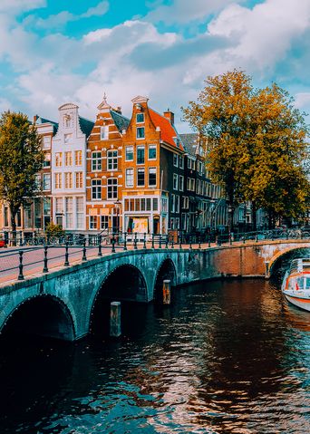 Amsterdam Fluss mit Gracht und Häuser