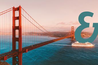 Ein Kreuzfahrtschiff passiert die Golden Gate Bridge in San Francisco in den USA mit Berge & Meer Superzeichen