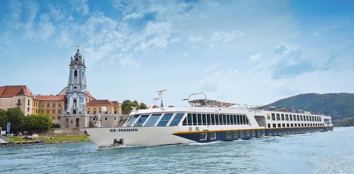 MS SE-Manon auf dem Fluss
