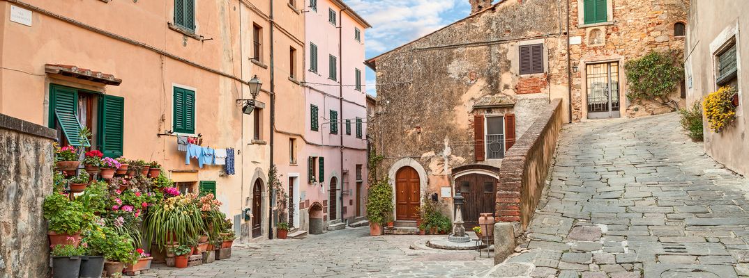 Castagneto Carducci in der Toskana