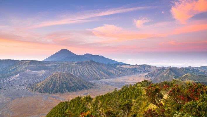 Blick auf Vulkanlandschaft in Java