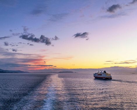 Seereise mit einem Hurtigruten-Postschiff ab/an Bergen-0