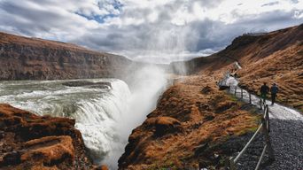 Blick auf den Wasserfall Gullfoss