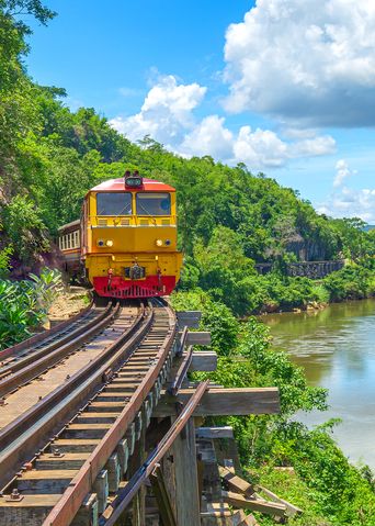 Todesbahn über dem River Kwai in Thailand