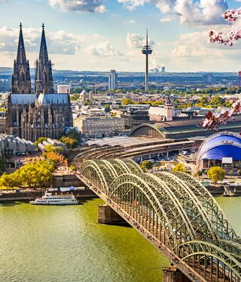 Kölner Dom und Rhein