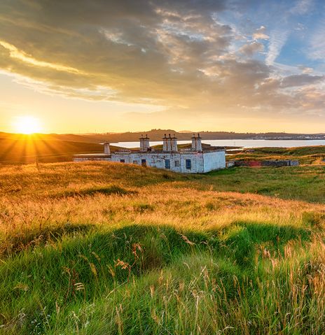 Sonnenuntergang und Leuchtturm