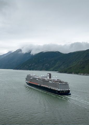 MS Konigsdam auf See