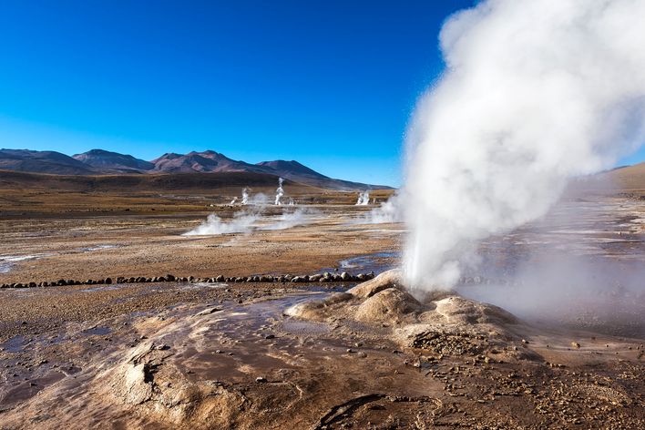 Geysir del Tatio in der Atacama Wüste in Chile