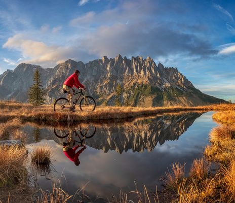 Radfahrer in den Alpen