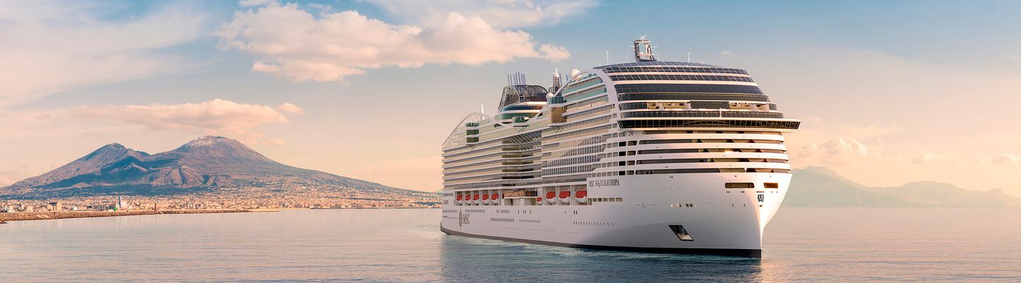 MSC World an der Küste Europas