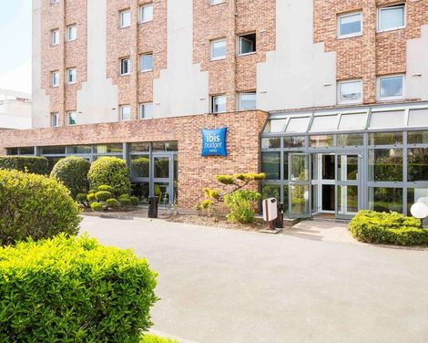 ibis Budget Fresnes-0