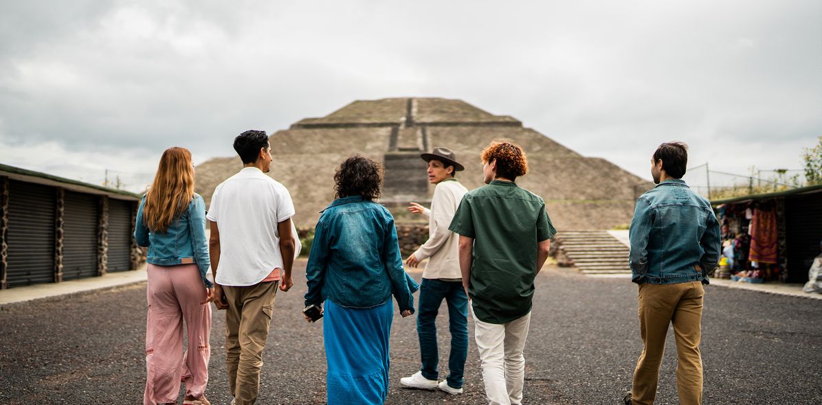 Kleine Reisegruppe in Mexiko