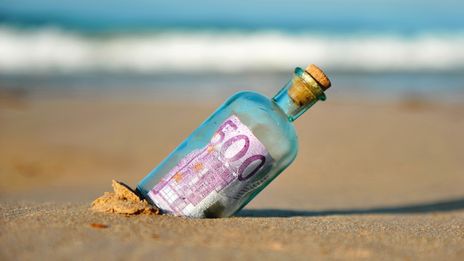 Sparschwein am Strand
