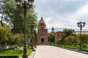 Die Kathedrale von Etschmiadsin, religiöses Zentrum Armeniens