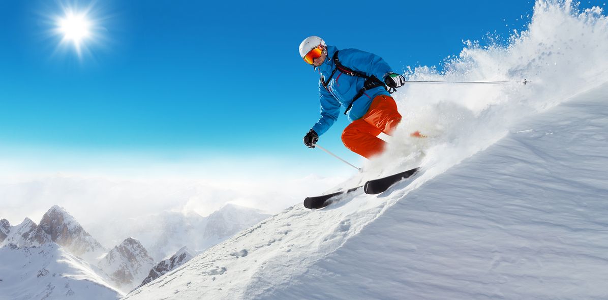 Skifahrer bei der Abfahrt in Serfaus-Fiss-Ladis