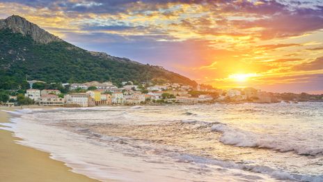 Sonnenuntergang am Strand auf Korsika